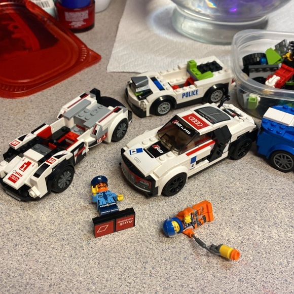 Lego Ford Mustang GT, Audi racing, Jurassic Park, mixed pcs container - Picture 4 of 9